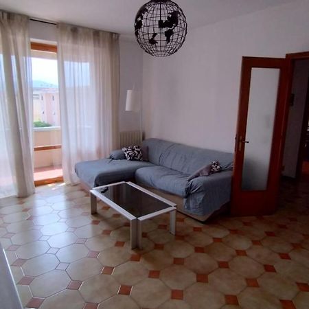 La Casa Dei Viaggiatori - Viareggio - Posto Auto Gratuito Daire Dış mekan fotoğraf