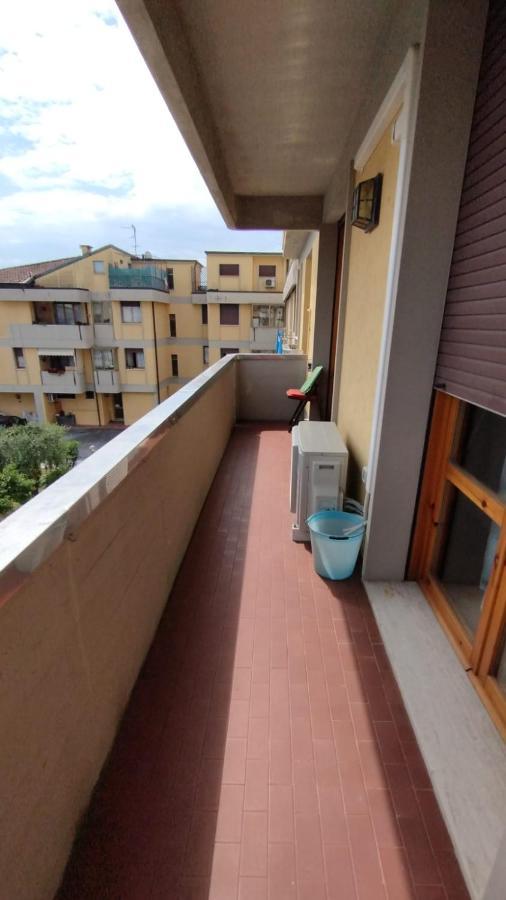 La Casa Dei Viaggiatori - Viareggio - Posto Auto Gratuito Daire Dış mekan fotoğraf
